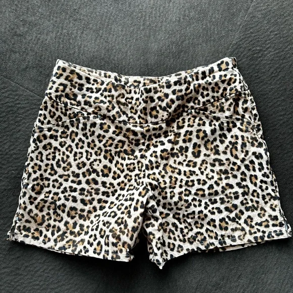 Inc size 10 stretchy shorts - Picture 1 of 3